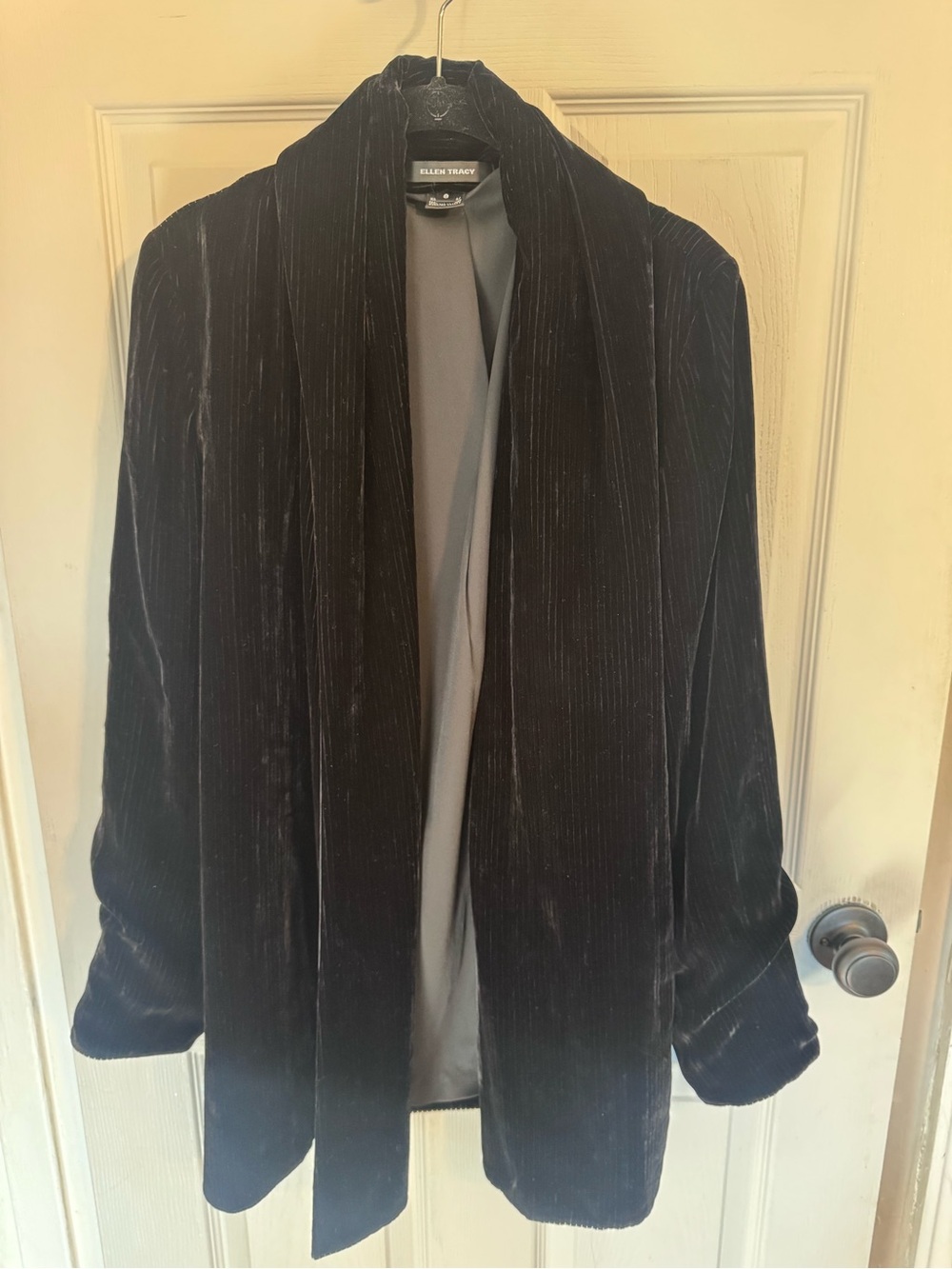 Ellen Tracy Black Velvet Open-Front Blazer